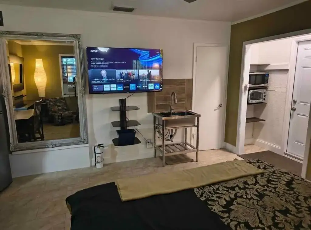 5741 SW 24th Avenue Unit B, Dania Beach FL 33312 photo 5