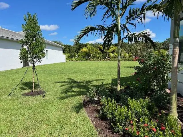 9741 Spruce Woods Drive, Boynton Beach FL 33473 photo 2