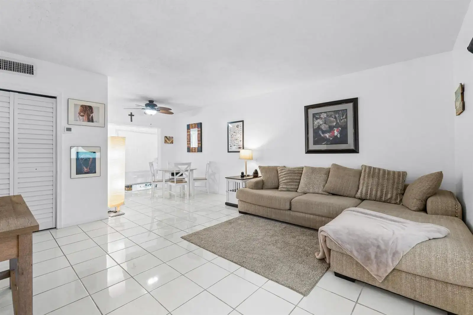 658 NE 6th Court E, Boynton Beach FL 33435 photo 4
