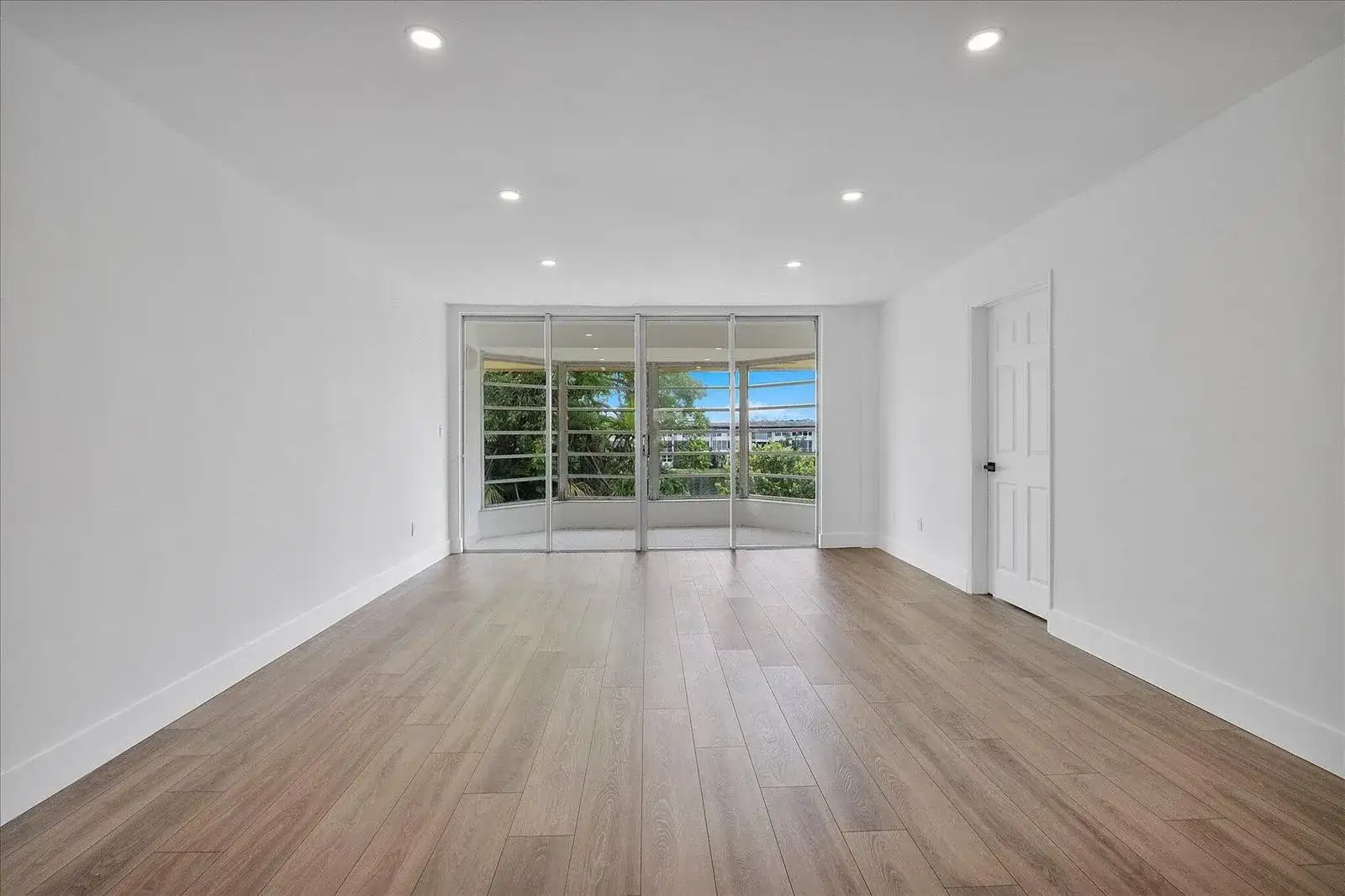 1302 NE 191st Street # 323a, Miami FL 33179 photo 4