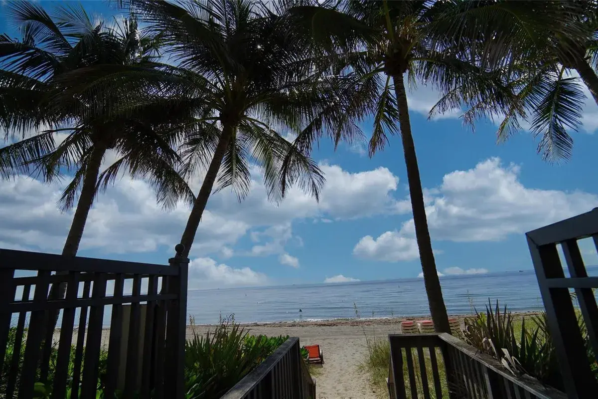2011 N Ocean Boulevard # 1606, Fort Lauderdale FL 33305