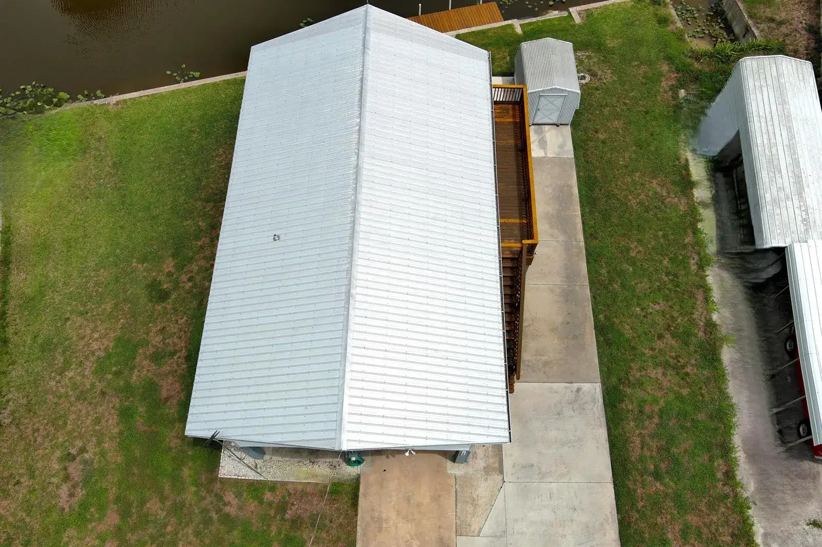 1065 Peach Lane, Okeechobee FL 34974 photo 4
