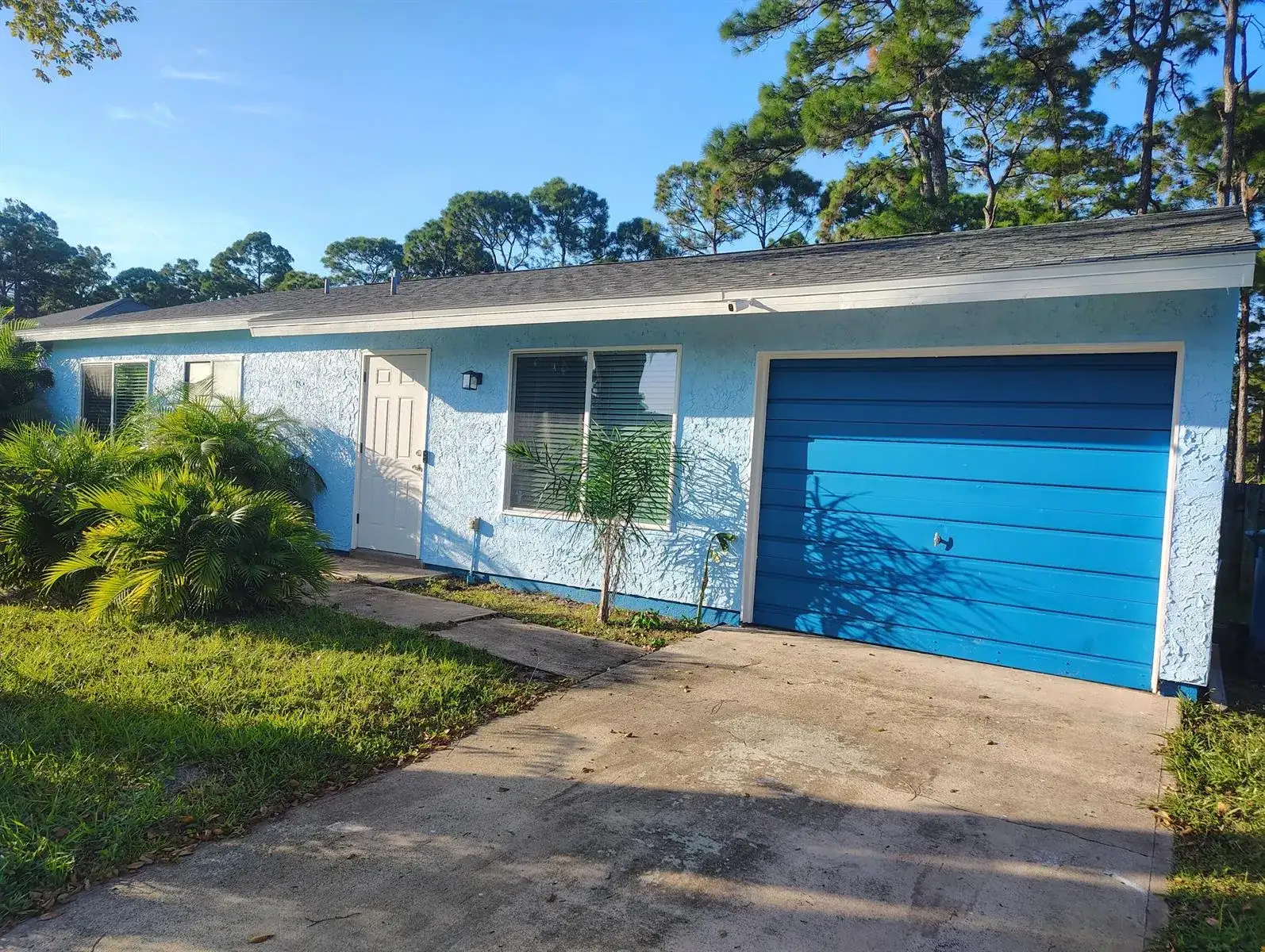 983 SE Emerald Rd Road SE, Palm Bay FL 32909 photo 2