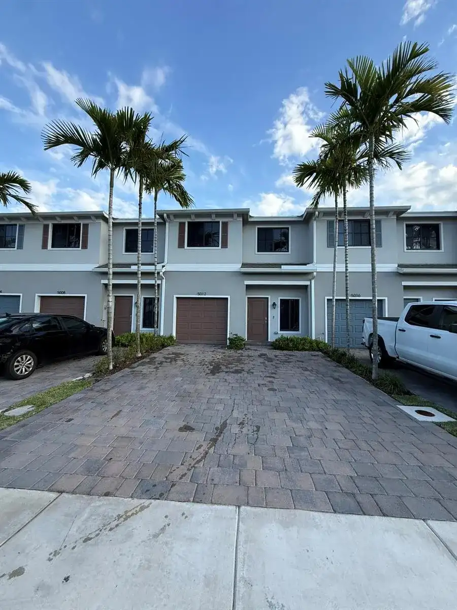 5012 Elderberry Street, Haverhill FL 33415 photo 2