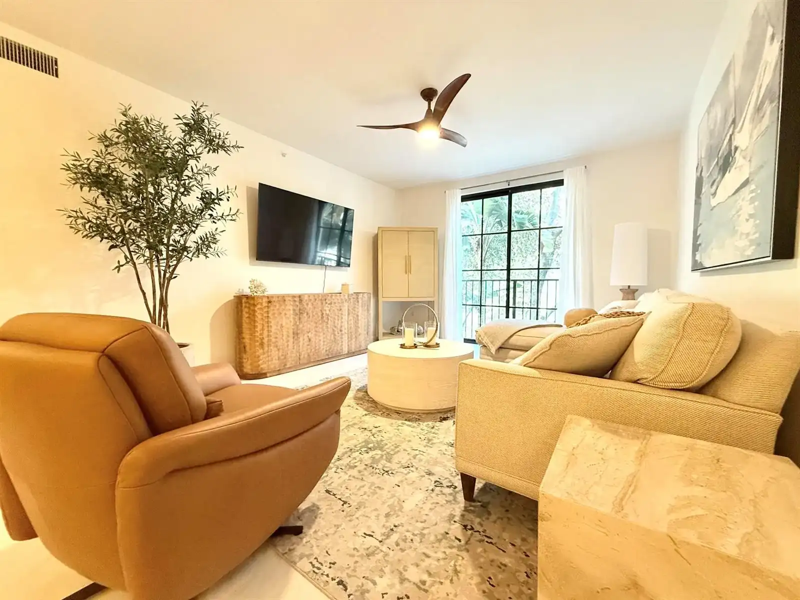 780 S Sapodilla Avenue # 207, West Palm Beach FL 33401