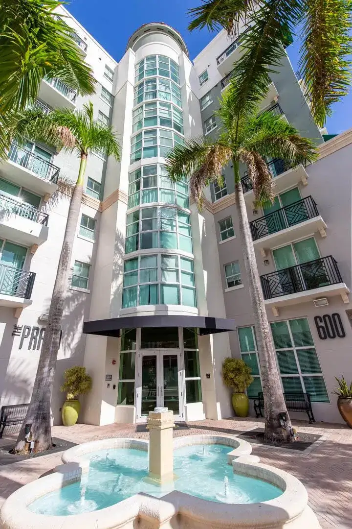 600 S Dixie Hwy 520 Highway # 520, West Palm Beach FL 33401