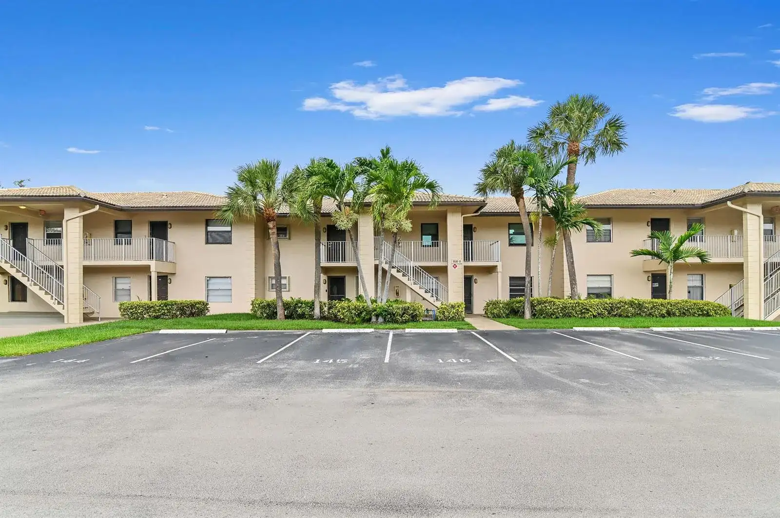 5530 Lakeside Drive # 203, Margate FL 33063 photo 2