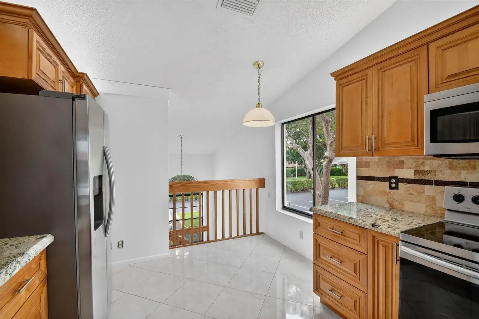 10231 N Circle Lake Drive # 201, Boynton Beach FL 33437 photo 3