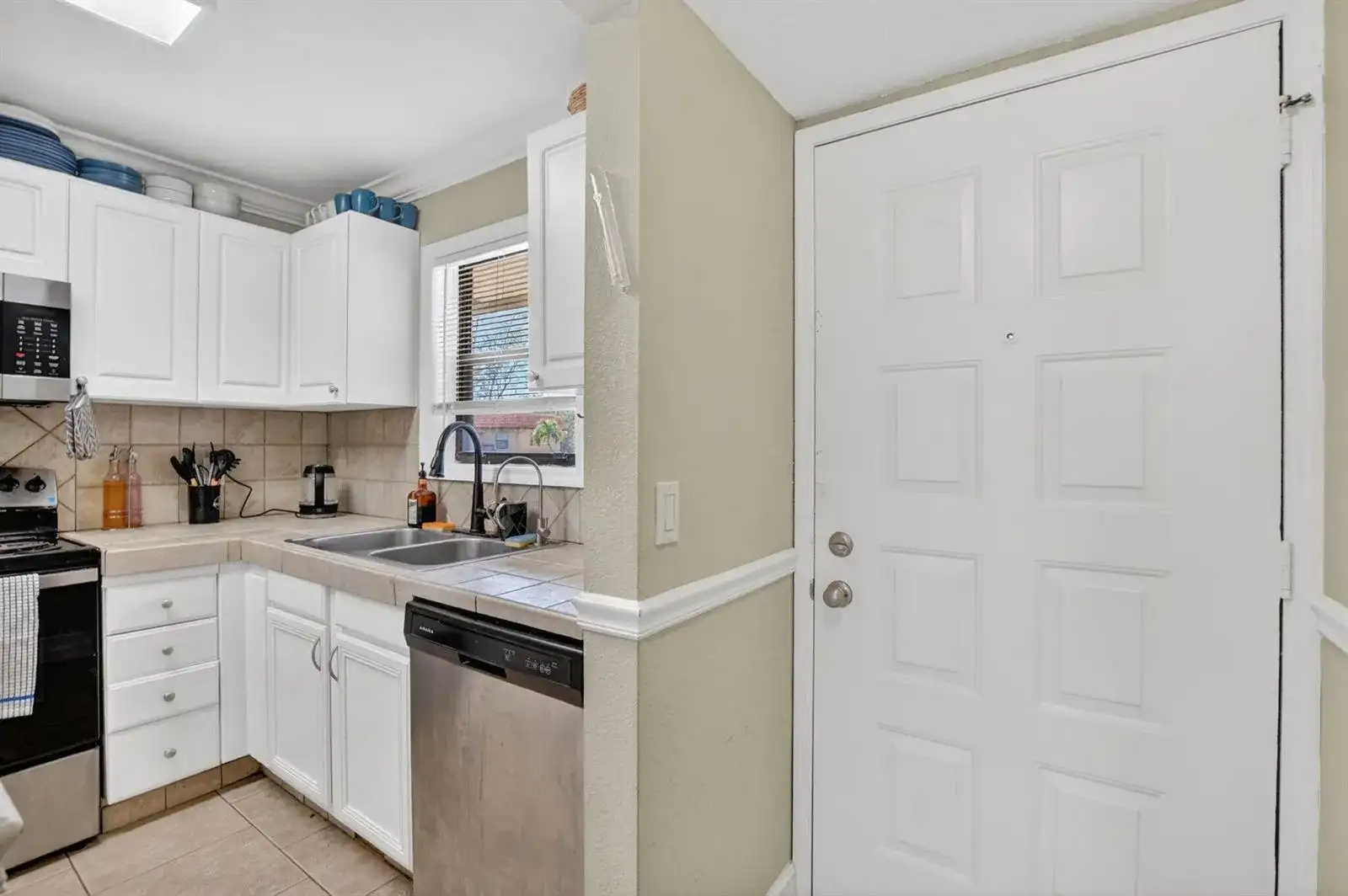 21895 Lake Forest Circle # 201, Boca Raton FL 33433 photo 4