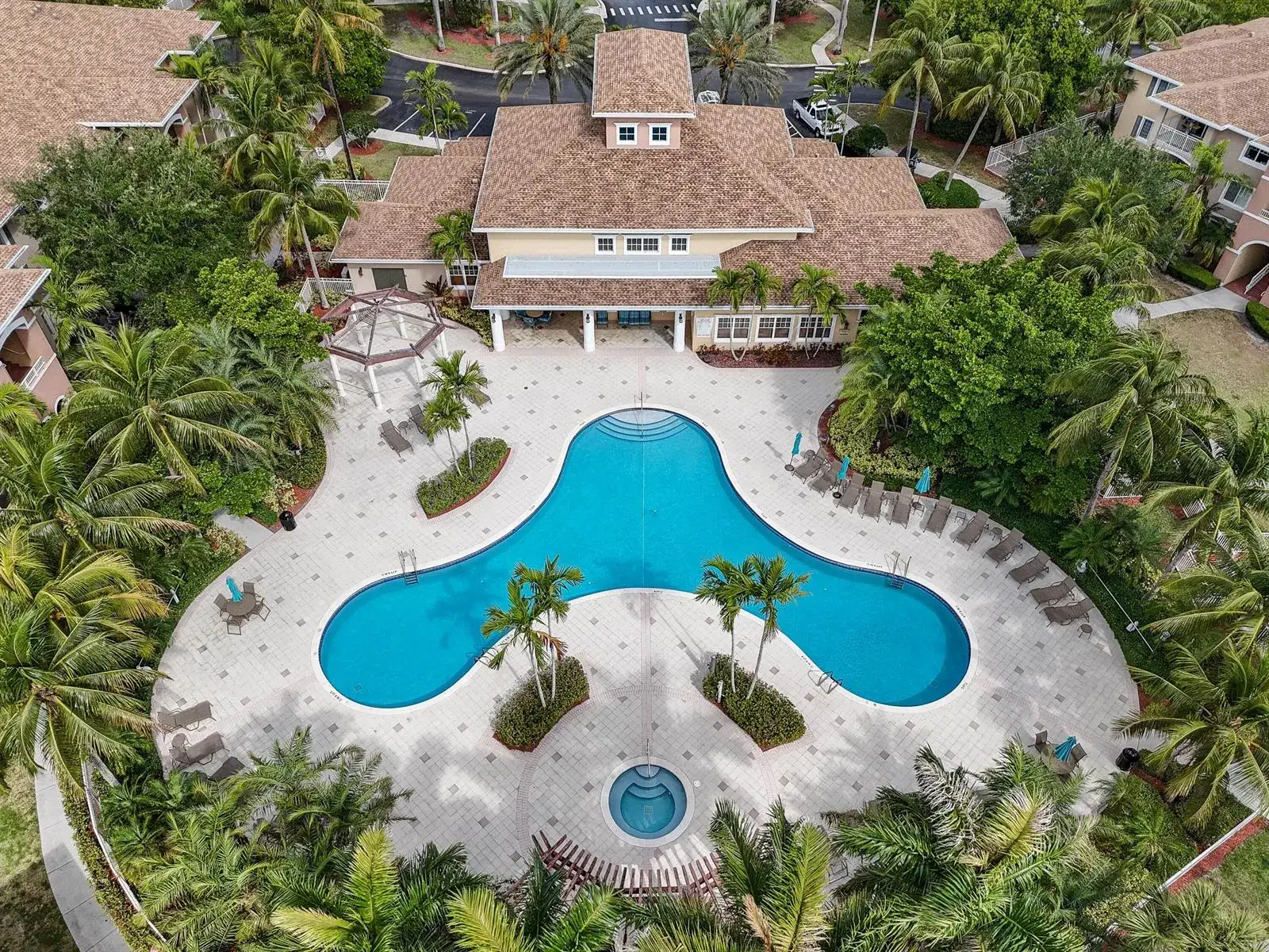 6556 Emerald Dunes Drive # 302, West Palm Beach FL 33411