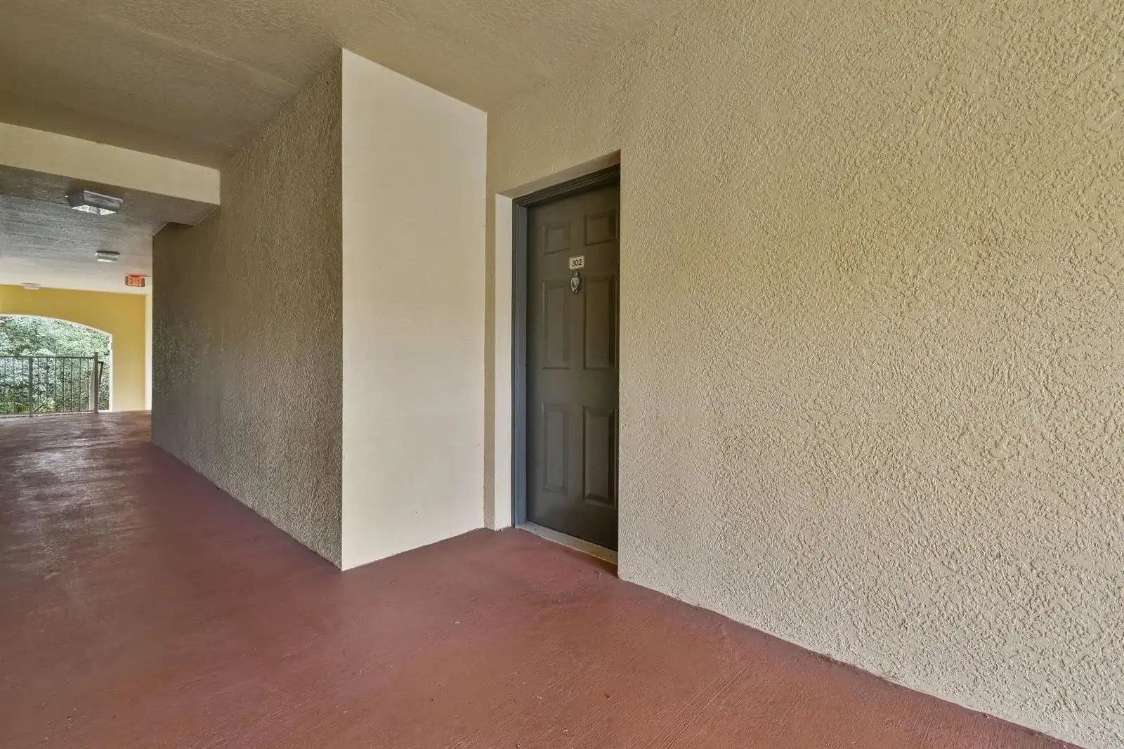6556 Emerald Dunes Drive # 302, West Palm Beach FL 33411 photo 3