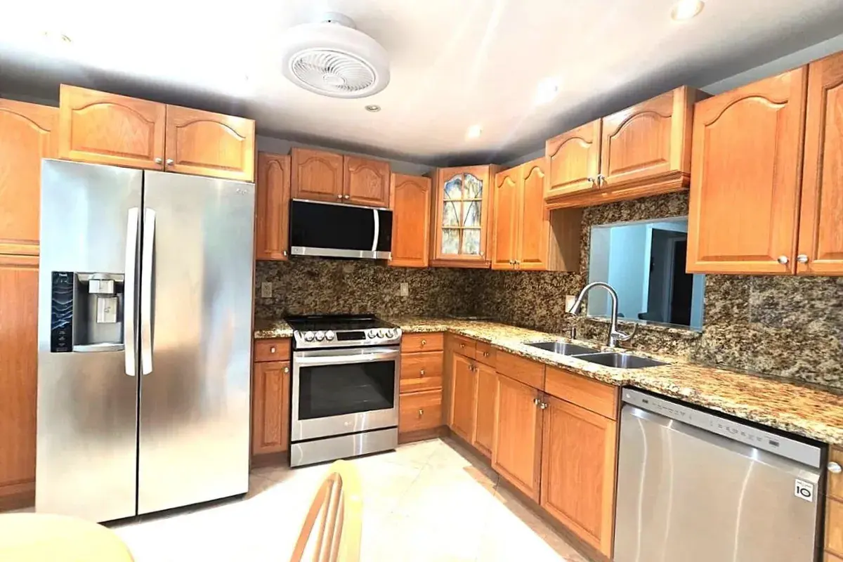 2402 Antigua Circle # E3, Coconut Creek FL 33066