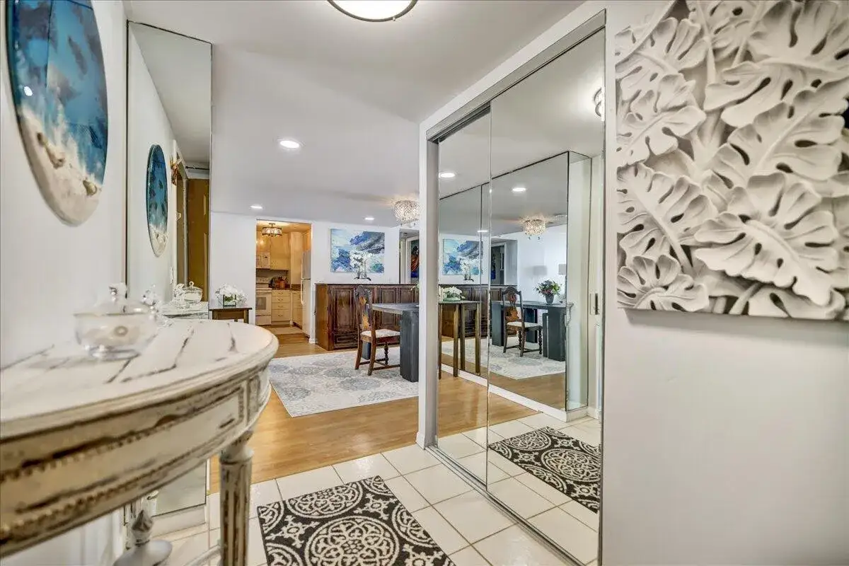 5600 N Flagler Drive Unit 1608, West Palm Beach FL 33407
