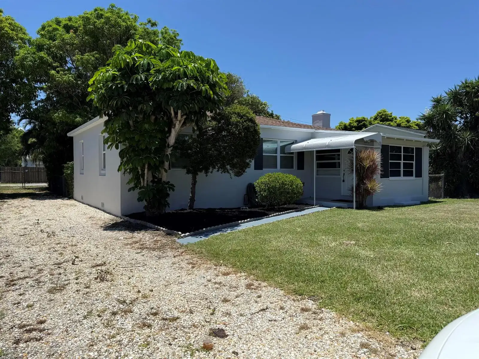 332 S Swinton Avenue S, Delray Beach FL 33444