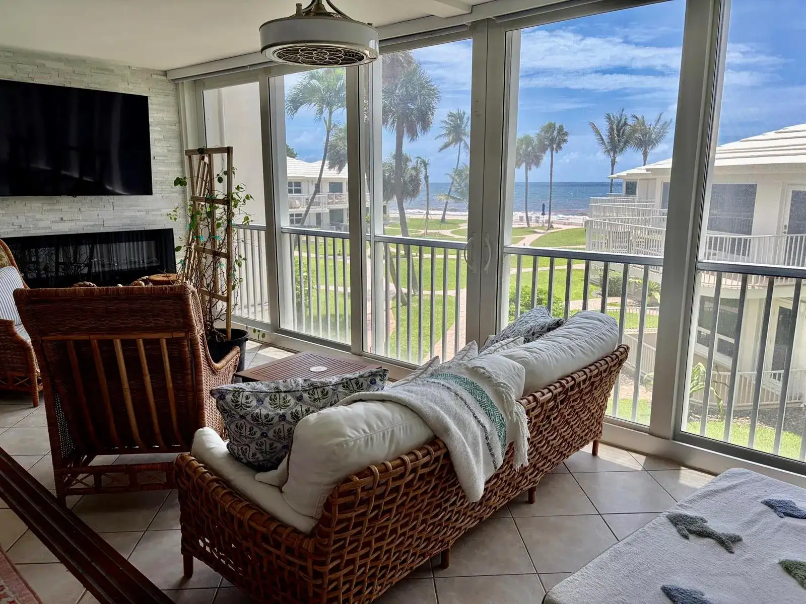1530 S Ocean # 203, Lauderdale By The Sea FL 33062 photo 2