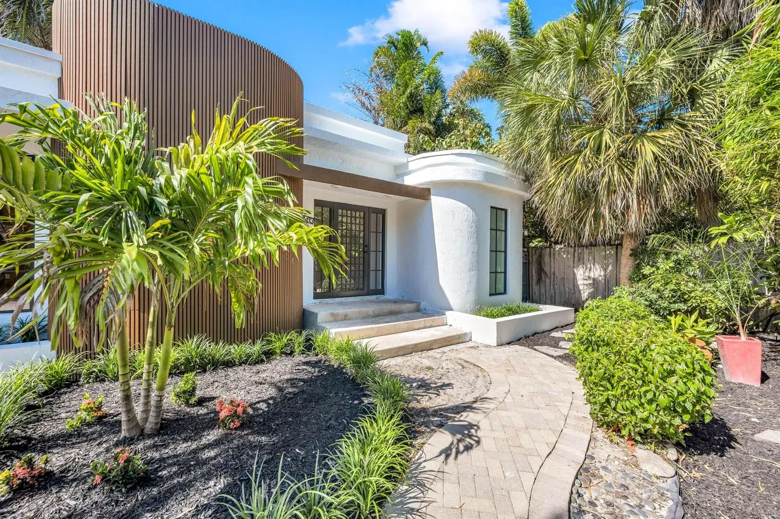1413 NE 4th Court, Fort Lauderdale FL 33301