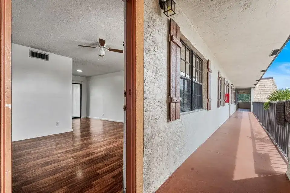 4151 Oak Terrace Drive # 4151, FL 33463 photo 5