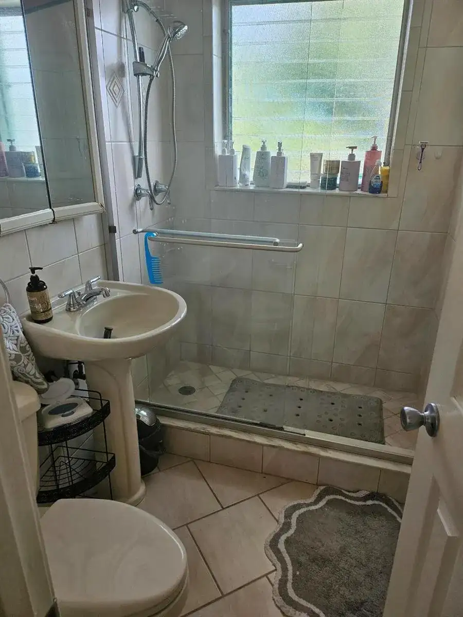 1045 SE 15th Street # 13c, Fort Lauderdale FL 33316 photo 4