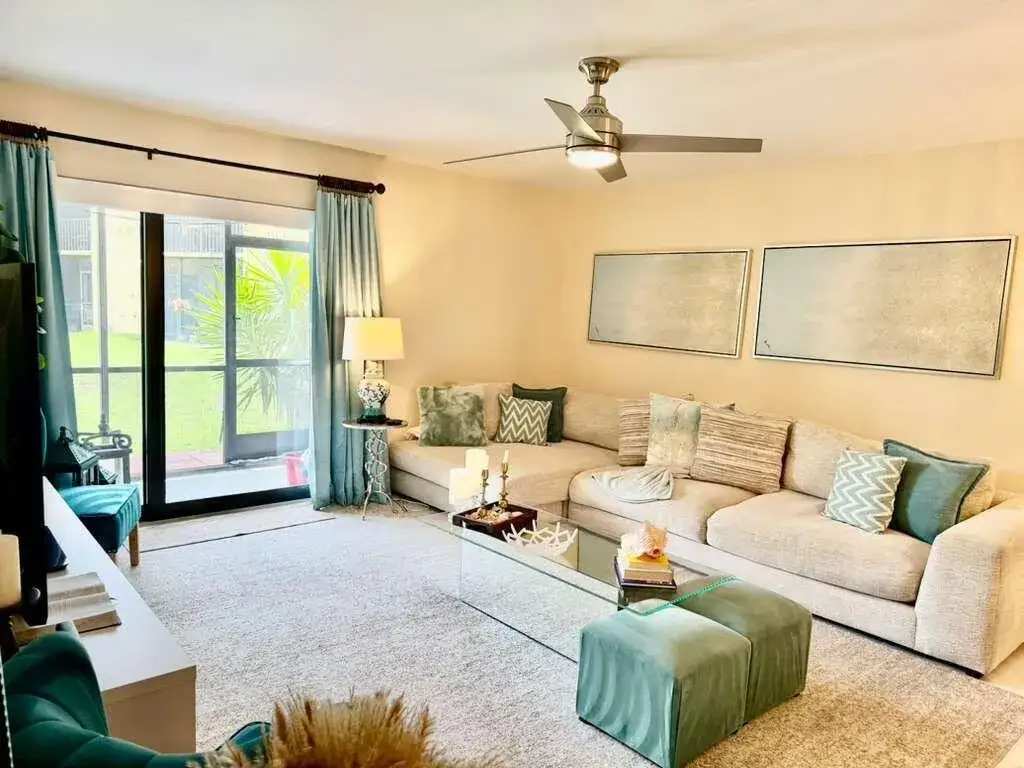 912 SW 9th Street Circle # 105, Boca Raton FL 33486