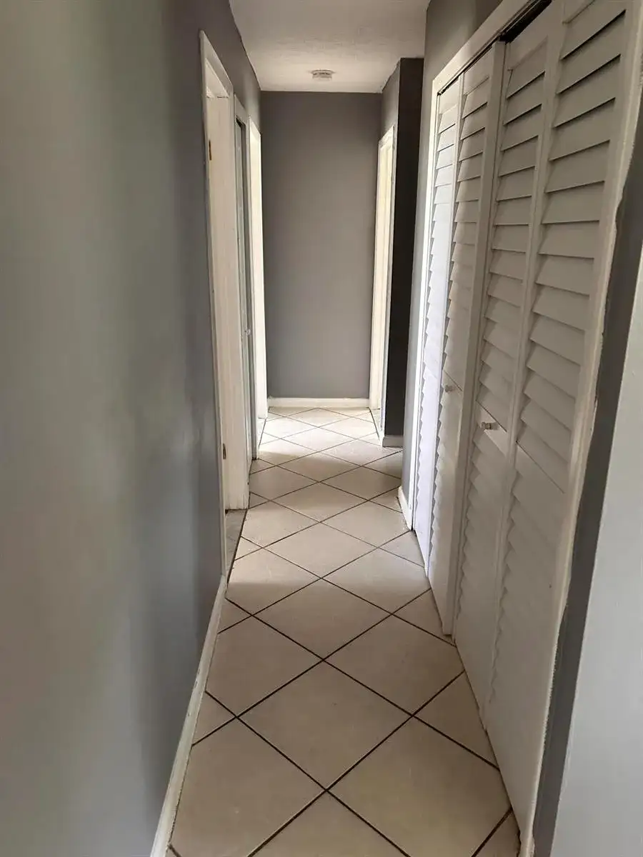 2029 SE Hideaway Circle, Port St. Lucie FL 34952 photo 5