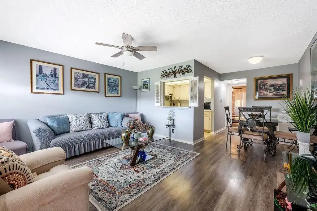 393 Windsor, West Palm Beach FL 33417