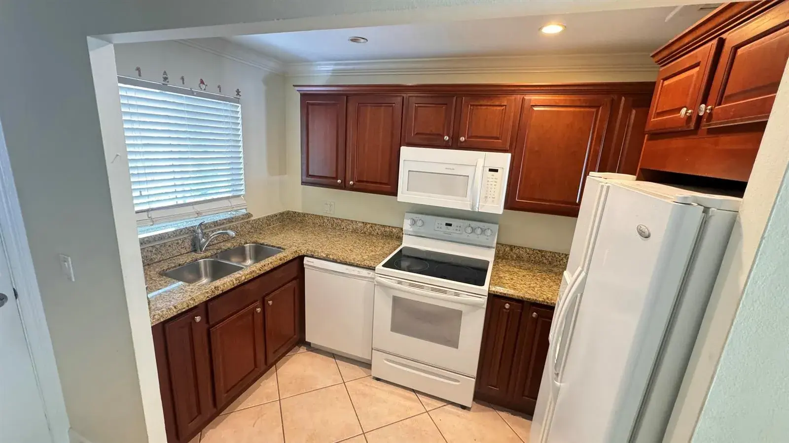 1727 Jimmy Buffett Mem Highway # 208, Vero Beach FL 32963