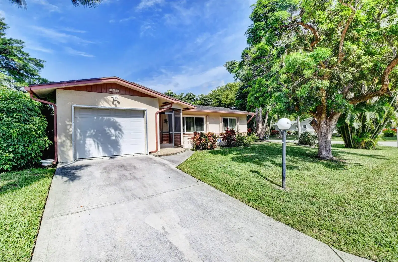 14425 Amapola Way, Delray Beach FL 33484 photo 2