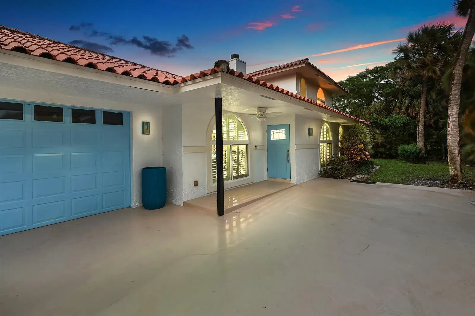 359 E Ocean Avenue, Lantana FL 33462 photo 3