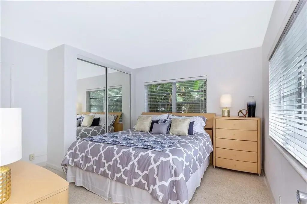 125 Isle Of Venice Drive # 4, Fort Lauderdale FL 33301