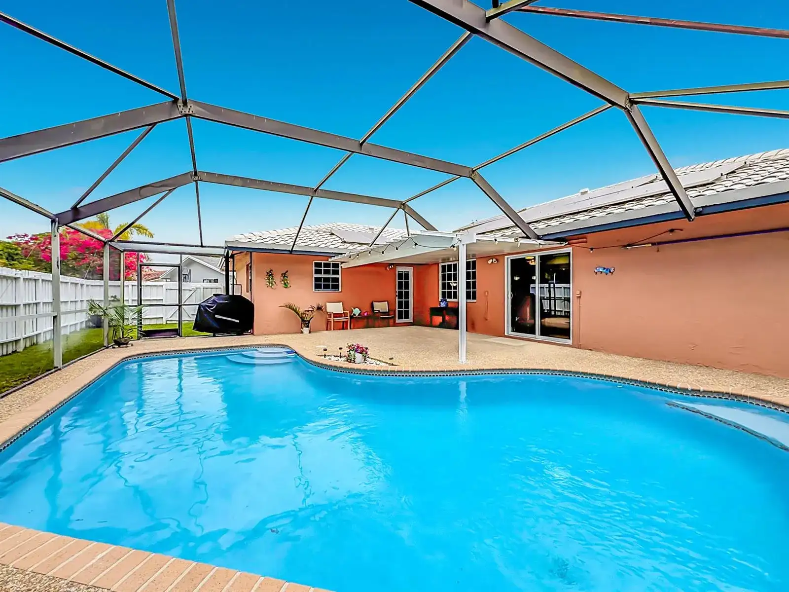 851 E Plantation Circle, Plantation FL 33324 photo 2