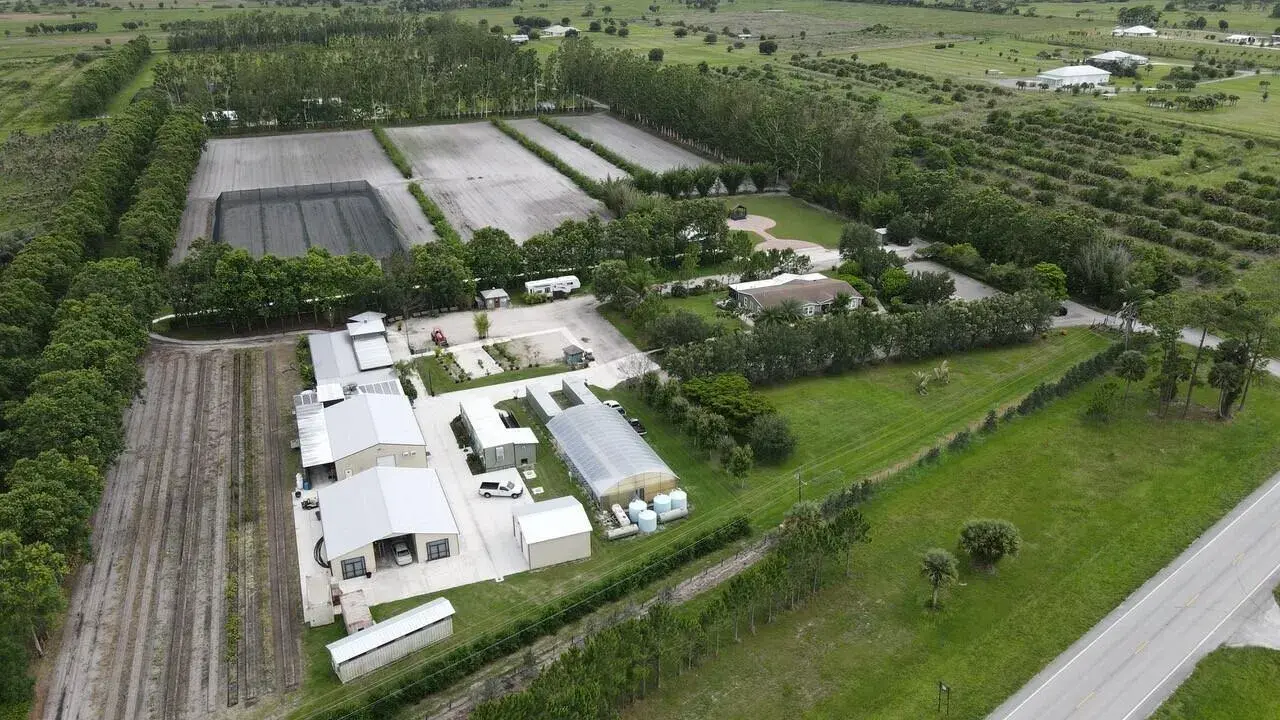 8006 SW Kanner Highway, FL 34956