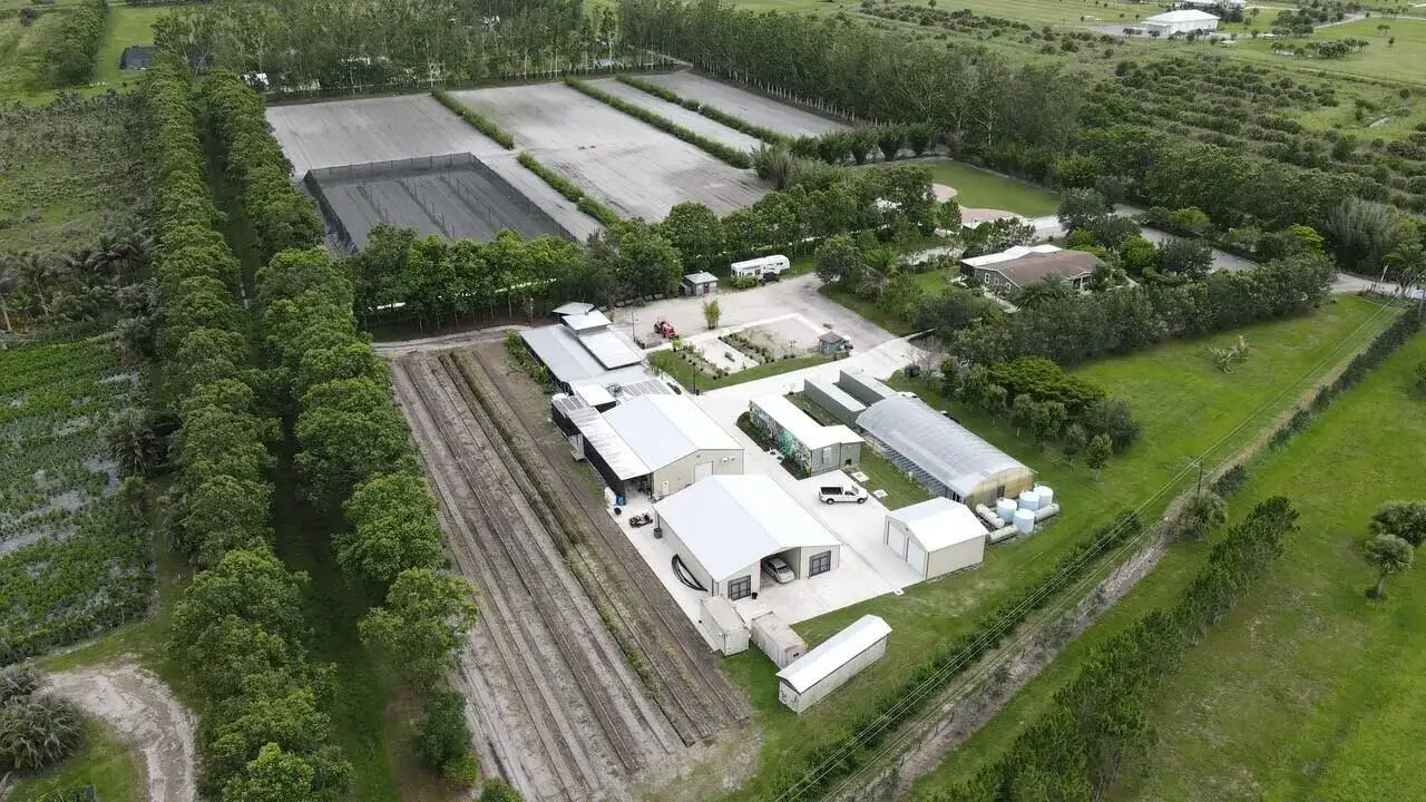 8006 SW Kanner Highway, FL 34956 photo 3