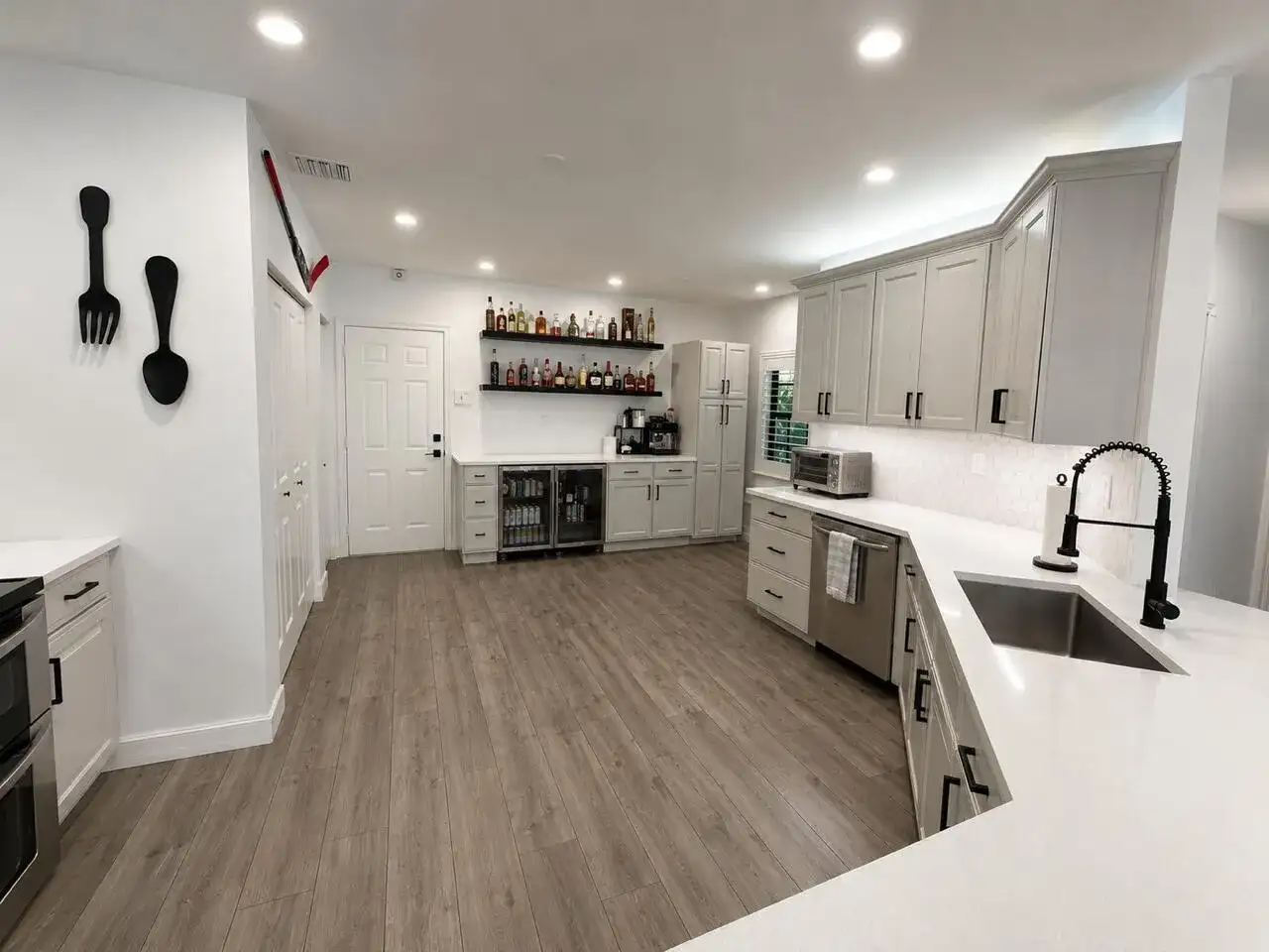 4400 Hidden Harbour Terrace, Dania Beach FL 33312 photo 4