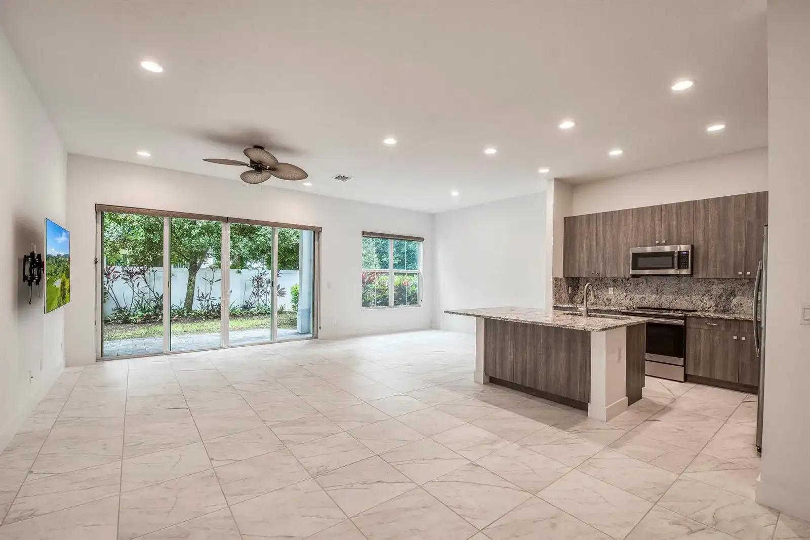 4829 Pointe Midtown Road, Palm Beach Gardens FL 33418 photo 3