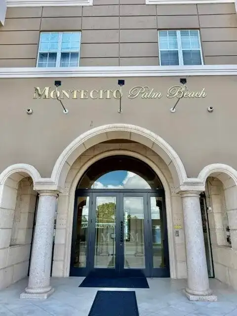 616 Clearwater Park Road # 713, West Palm Beach FL 33401 photo 2