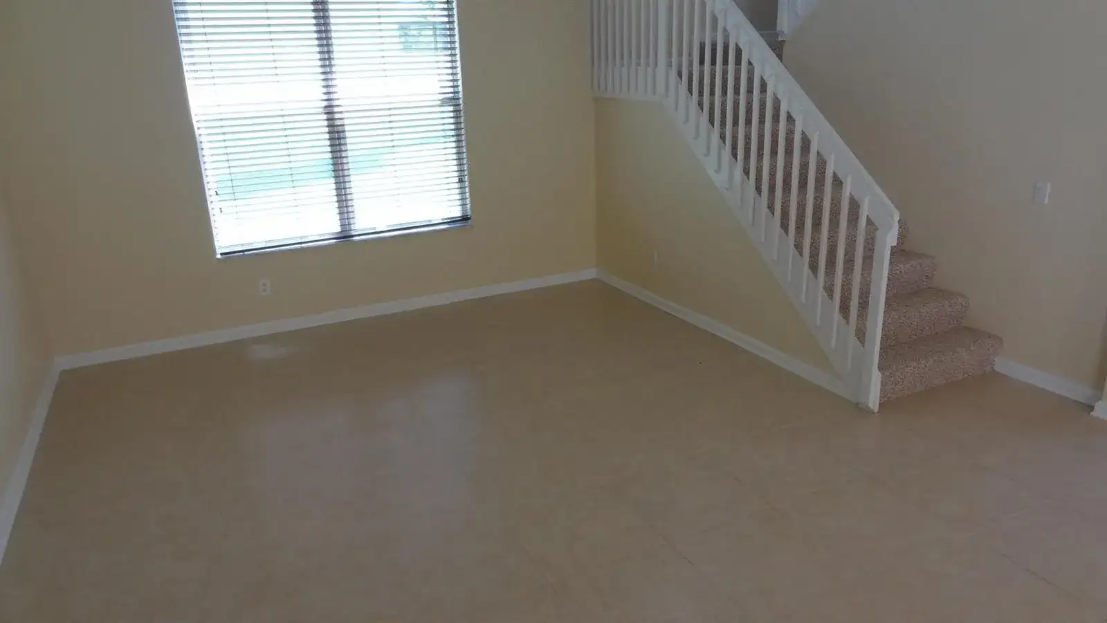 5404 Sunseeker Boulevard, FL 33463 photo 3