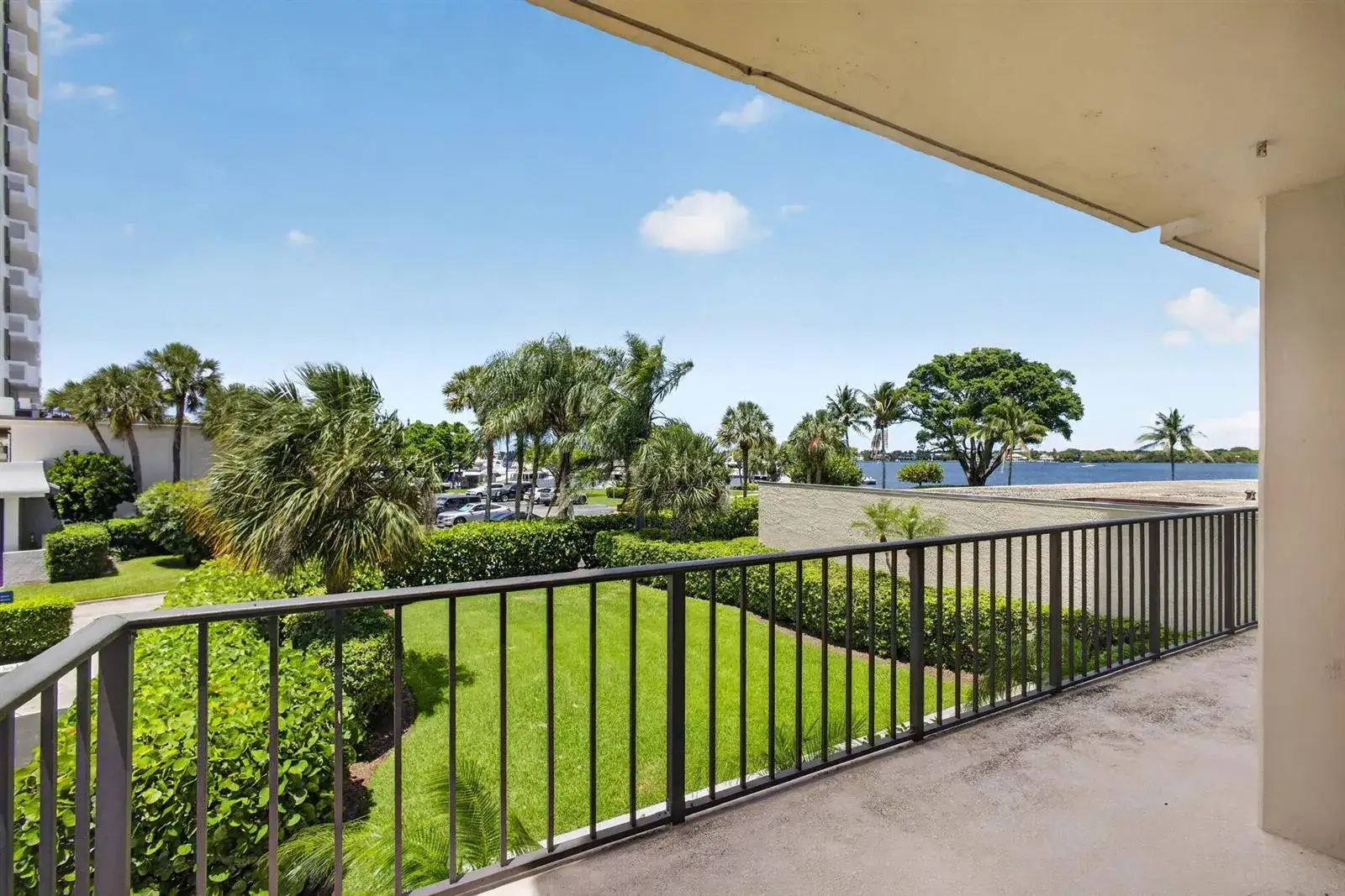 136 Lakeshore Drive, North Palm Beach FL 33408