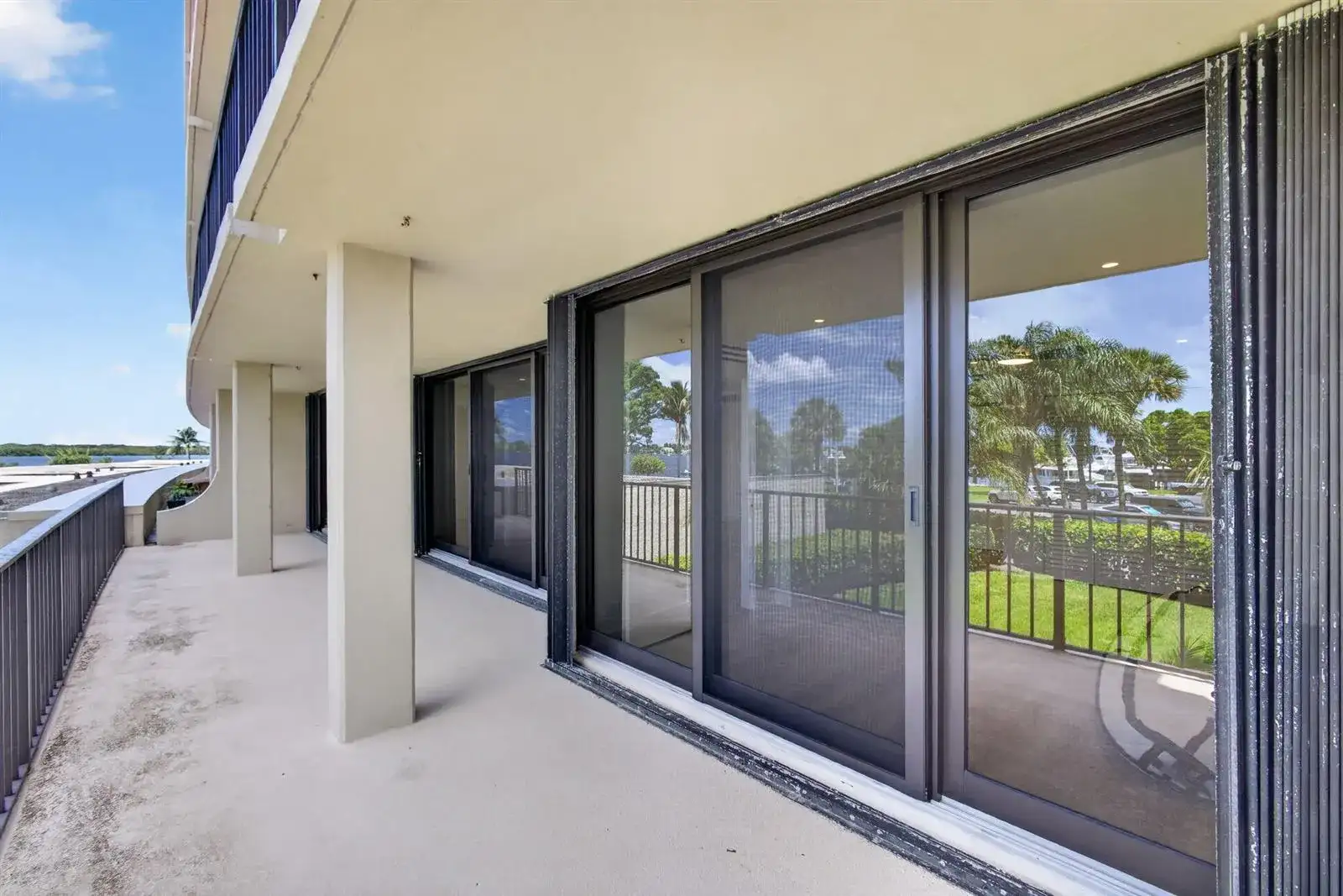 136 Lakeshore Drive, North Palm Beach FL 33408 photo 4