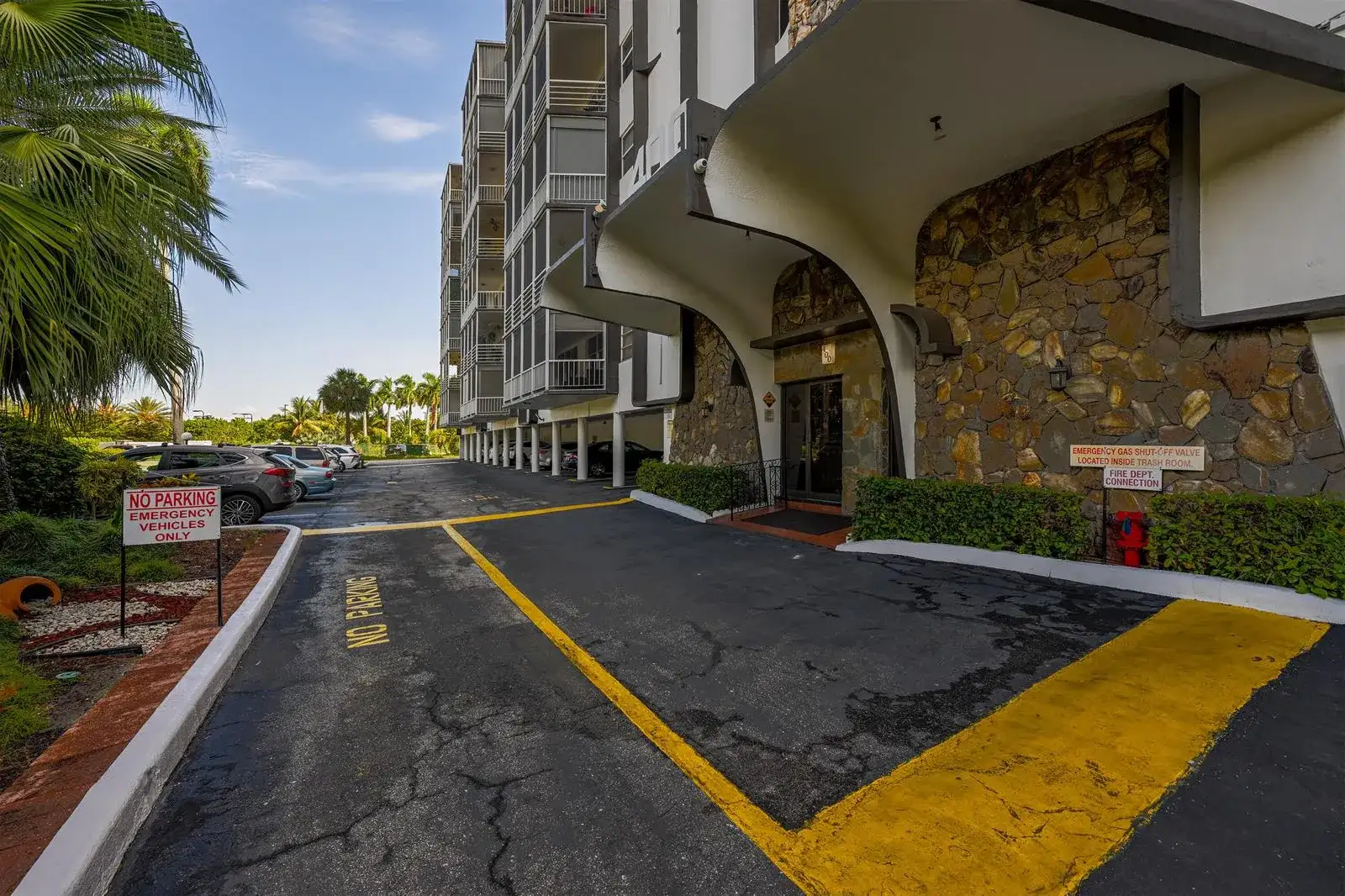 400 Diplomat Parkway # 612, Hallandale Beach FL 33009 photo 2
