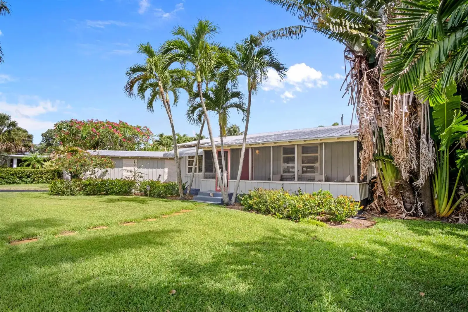 15 N Swinton Circle, Delray Beach FL 33444 photo 2