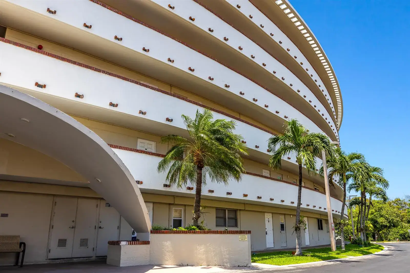 1319 E Hillsboro Boulevard # 208, Deerfield Beach FL 33441