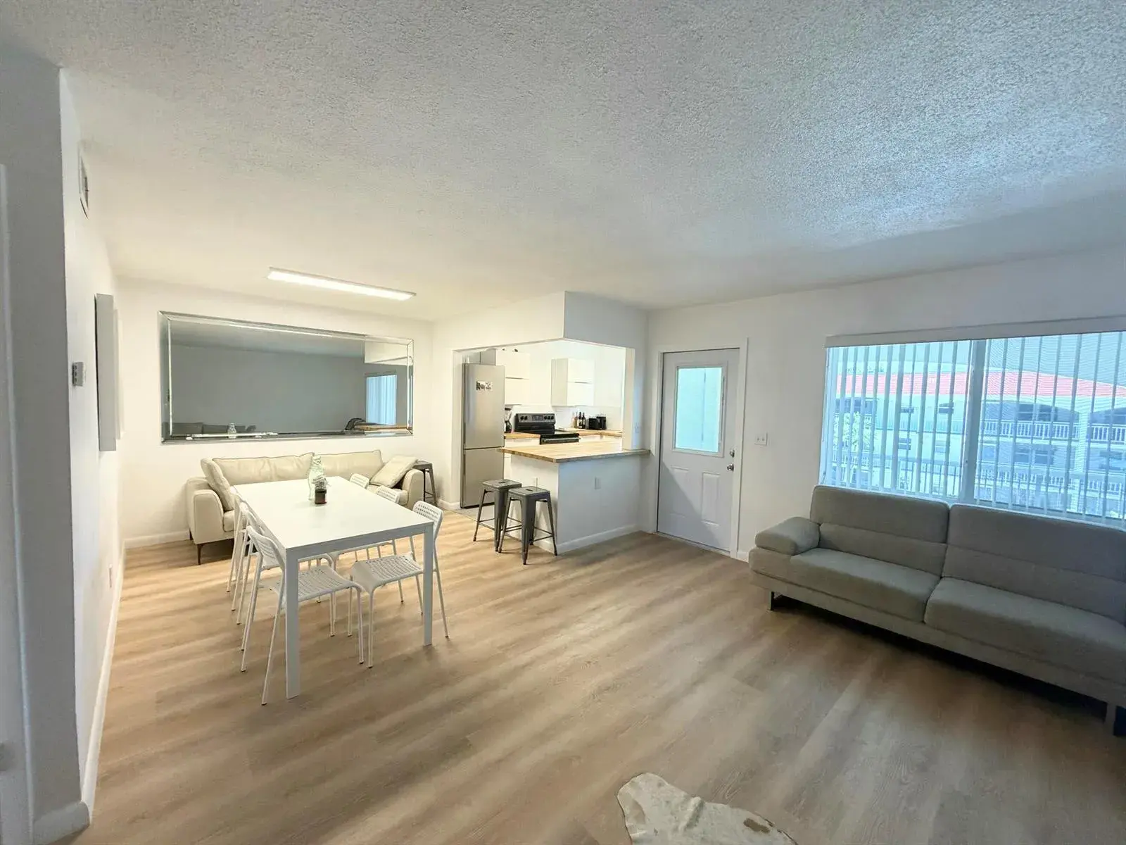 580 Egret Drive # 305, Hallandale Beach FL 33009
