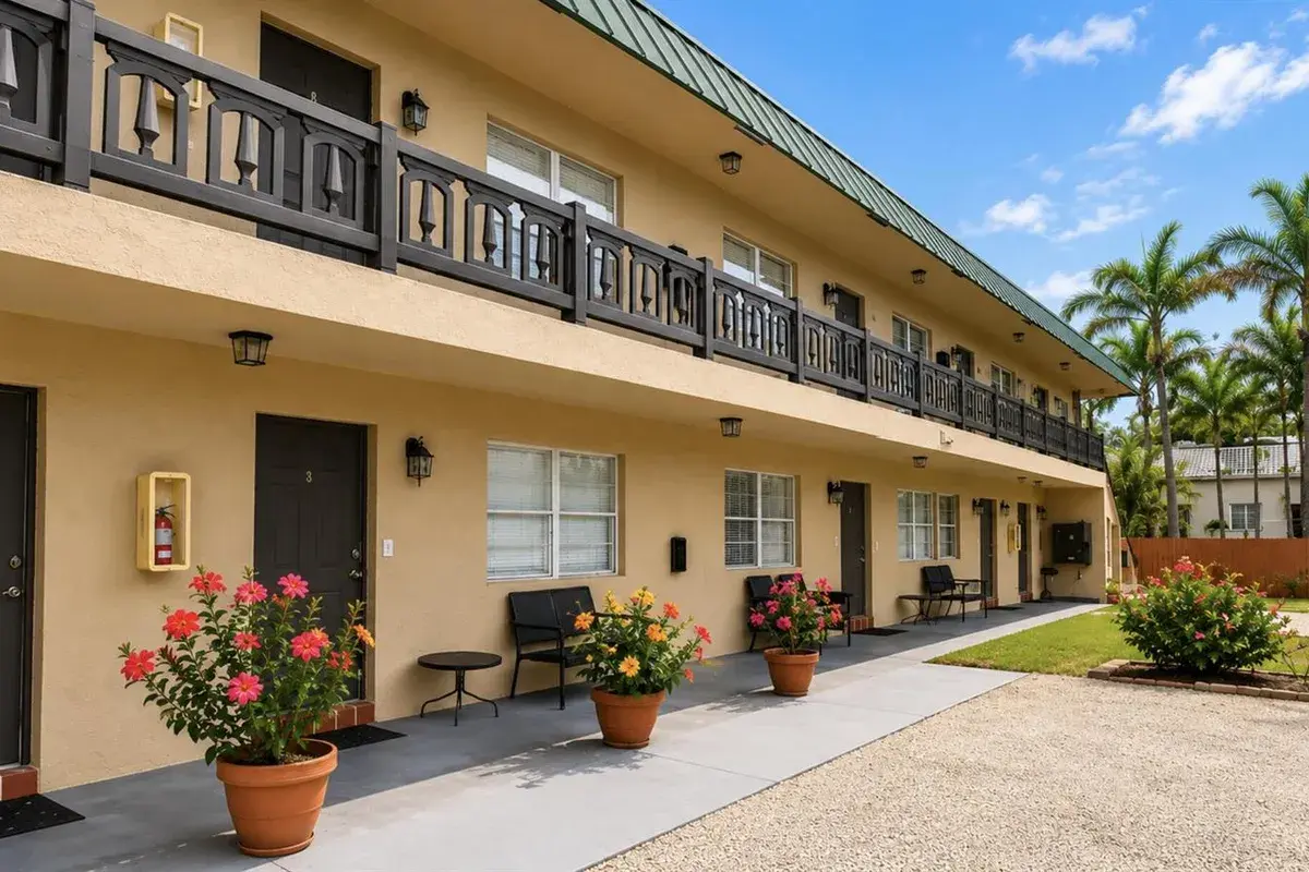 211 S Swinton Avenue, Delray Beach FL 33444