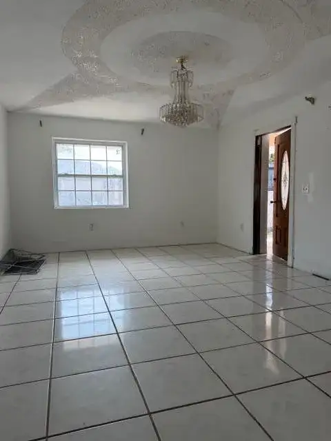 2975 NW 96th Street, Miami FL 33147 photo 5