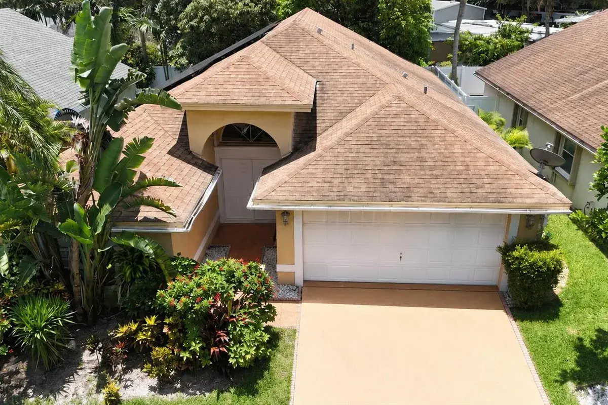 1059 Fairfax Circle W, Boynton Beach FL 33436