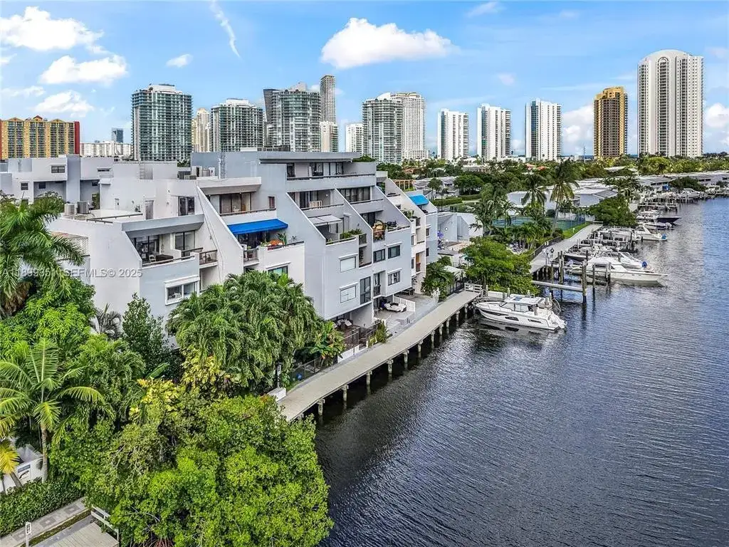 430 Poinciana Drive # 1710, Sunny Isles Beach FL 33160