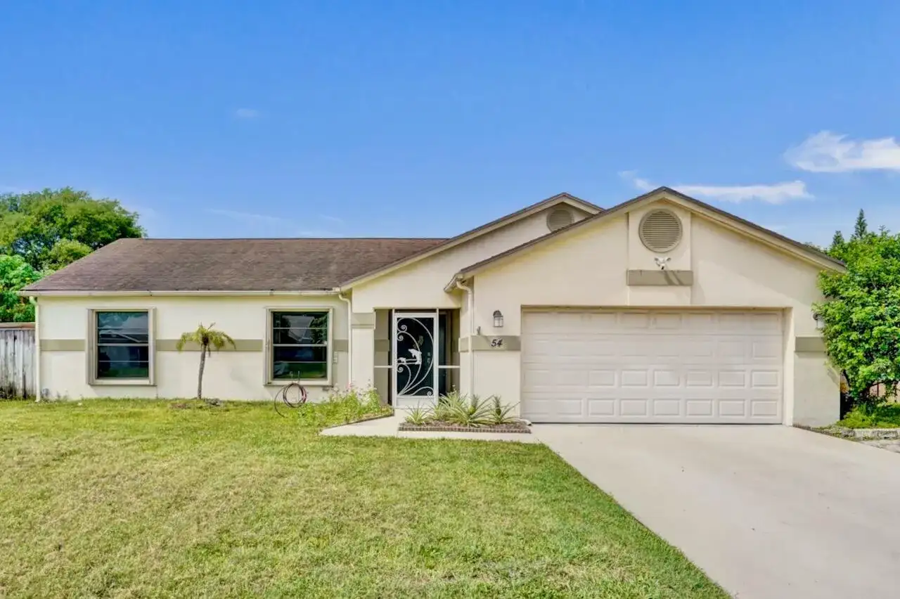 54 Cedar Circle, Boynton Beach FL 33436 photo 3