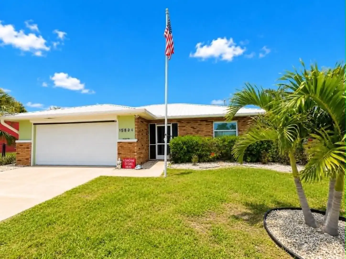 15804 Missouri Street, FL 33922 photo 2