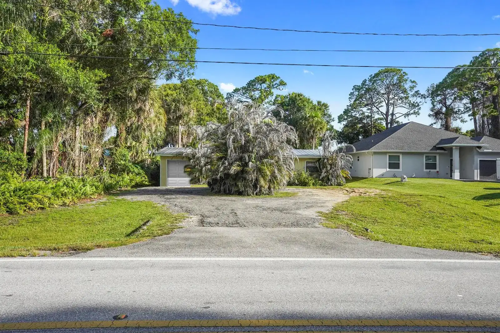 203 E Easy Street, Fort Pierce FL 34982 photo 2