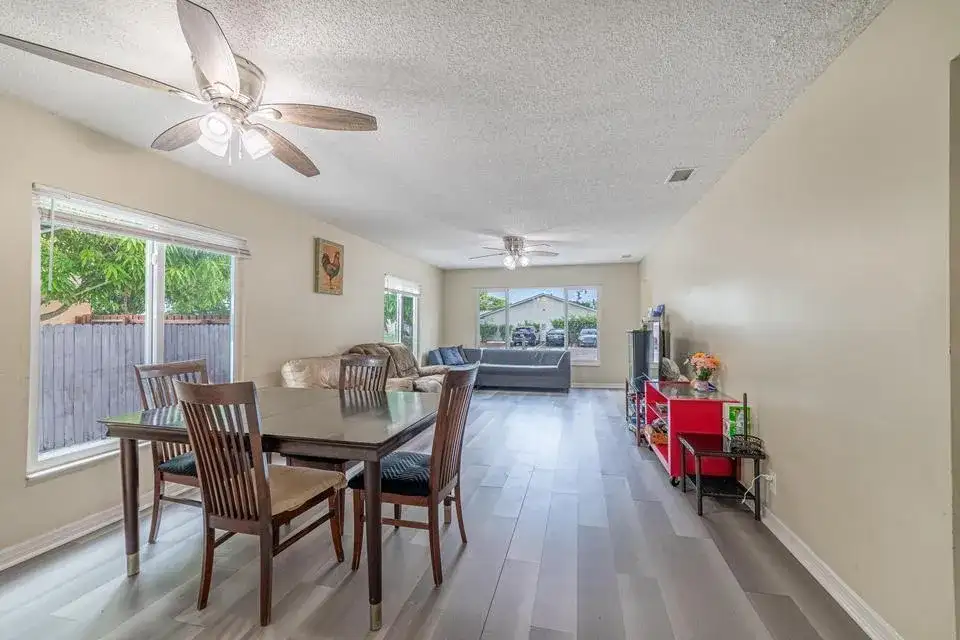 516 Nathan Hale Road Unit 1, West Palm Beach FL 33405 photo 4